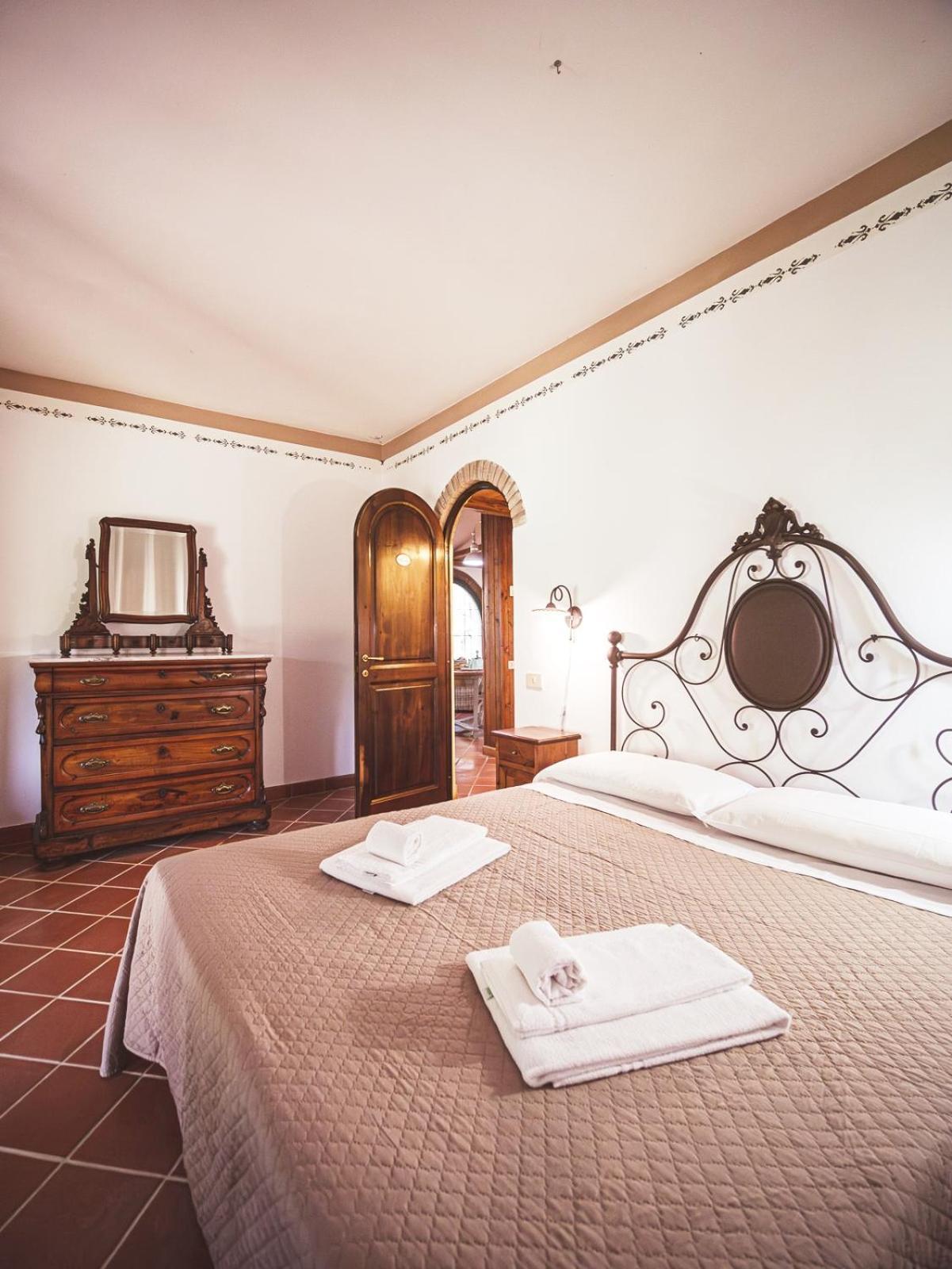 Relais Casale Il Poggetto - Olivo 1 By Zoom In Earth Cecina (Livorno) Exterior foto